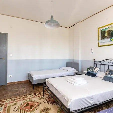 Guesthost - Mestre Roomy Apartment! Lejlighed Venedig