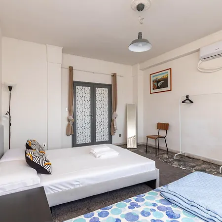 Guesthost - Mestre Roomy Apartment! Venedig