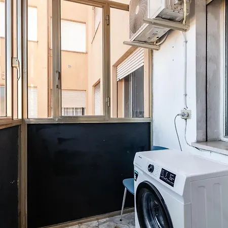 Guesthost - Mestre Roomy Apartment! Lejlighed