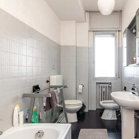 Lejlighed Guesthost - Mestre Roomy Apartment! *